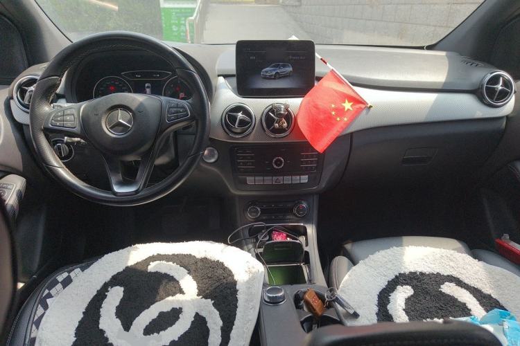 Used Mercedes-Benz B-Class 2019 B 200 Fashion Model Center Console