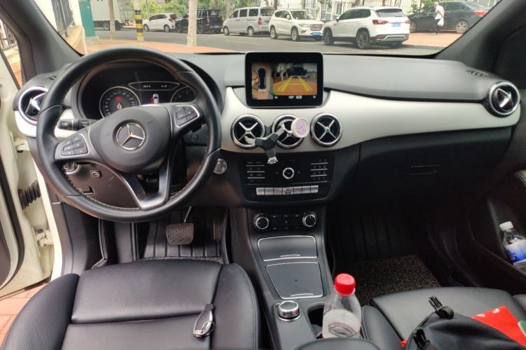 Used Mercedes-Benz B-Class 2019 B 200 Sport Edition Center Console
