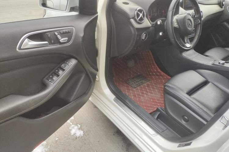 Used Mercedes-Benz B-Class 2019 B 200 Fashion Model Driver Seat