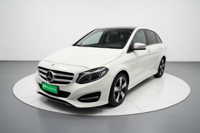 Mercedes-Benz B-Class 2019 B 200 Fashion Model usado