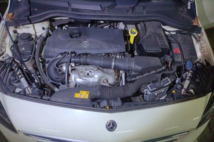 Used Mercedes-Benz B-Class 2019 B 200 Sport Edition Engine Bay