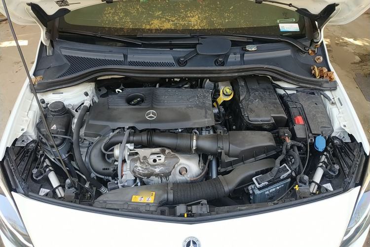 Used Mercedes-Benz B-Class 2019 B 200 Sport Edition Engine Bay
