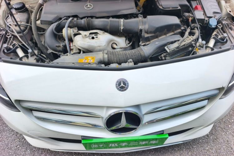 Used Mercedes-Benz B-Class 2019 B 200 Sport Edition Engine Bay