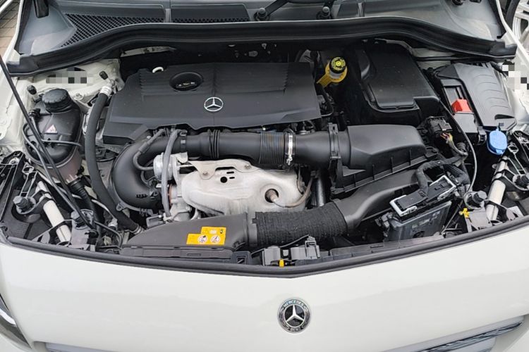 Used Mercedes-Benz B-Class 2019 B 200 Sport Edition Engine Bay