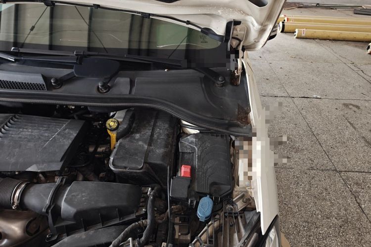 Used Mercedes-Benz B-Class 2019 B 200 Sport Edition Engine Bay Left