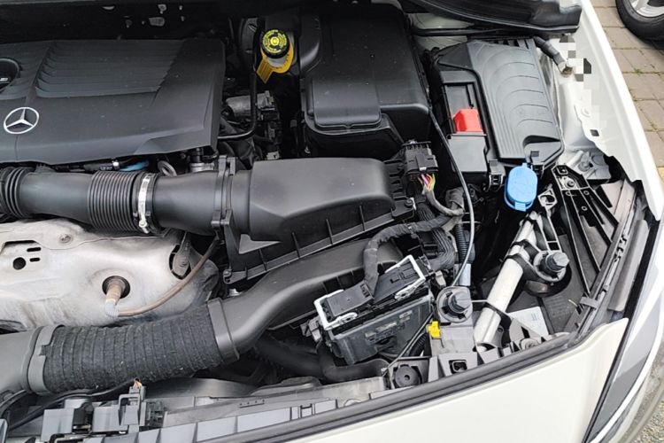 Used Mercedes-Benz B-Class 2019 B 200 Sport Edition Engine Bay Left