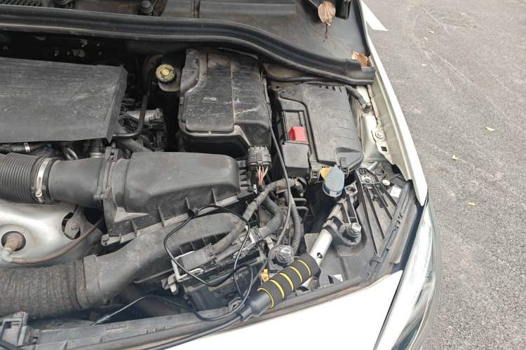 Used Mercedes-Benz B-Class 2019 B 200 Fashion Model Engine Bay Left