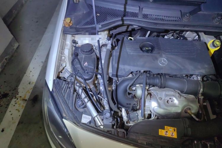 Used Mercedes-Benz B-Class 2019 B 200 Sport Edition Engine Bay Right