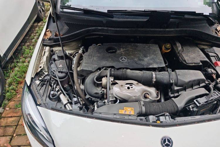 Used Mercedes-Benz B-Class 2019 B 200 Fashion Model Engine Bay Right