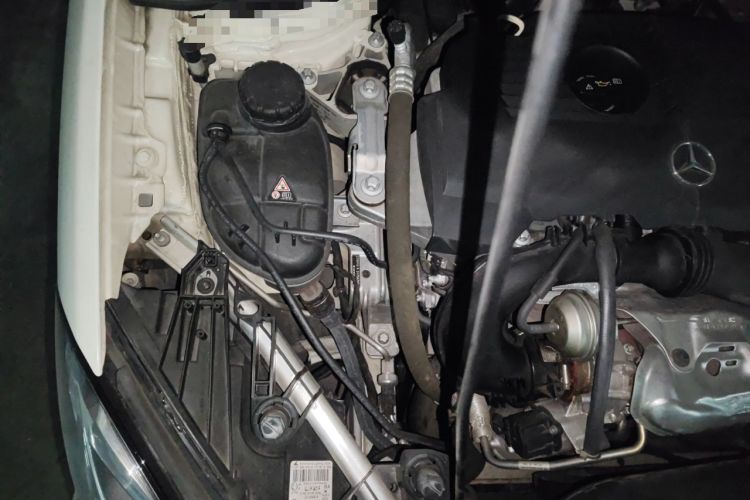 Used Mercedes-Benz B-Class 2019 B 200 Sport Edition Engine Bay Right