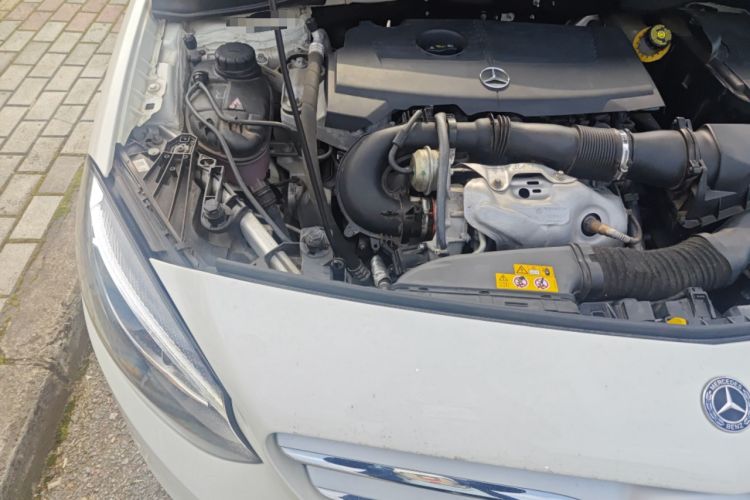 Used Mercedes-Benz B-Class 2019 B 200 Fashion Model Engine Bay Right