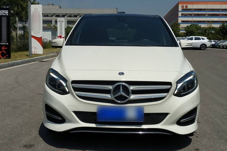 Used Mercedes-Benz B-Class 2019 B 200 Fashion Model Exterior 1