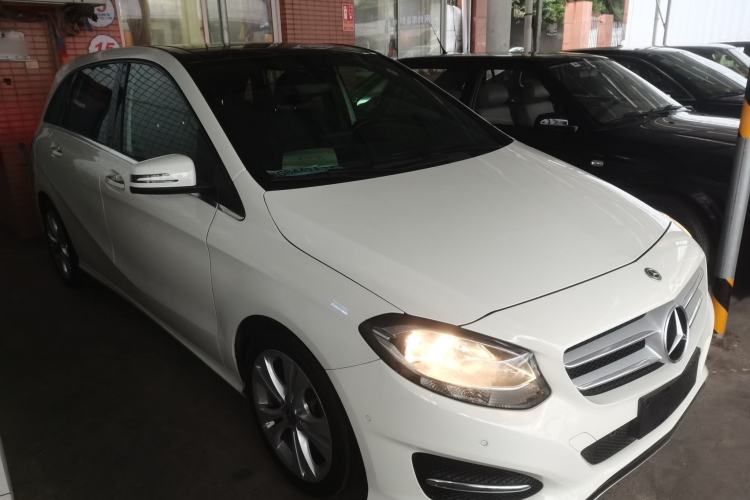 Used Mercedes-Benz B-Class 2019 B 200 Sport Edition Exterior 1