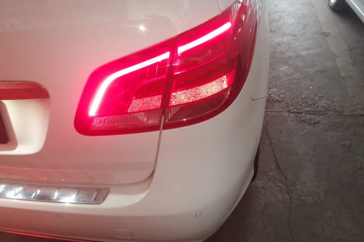 Used Mercedes-Benz B-Class 2019 B 200 Sport Edition Exterior 3