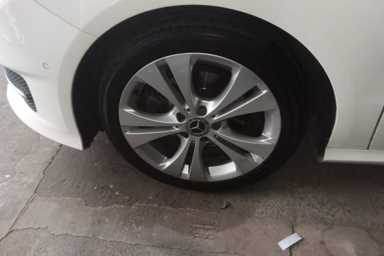 Used Mercedes-Benz B-Class 2019 B 200 Sport Edition Exterior 4