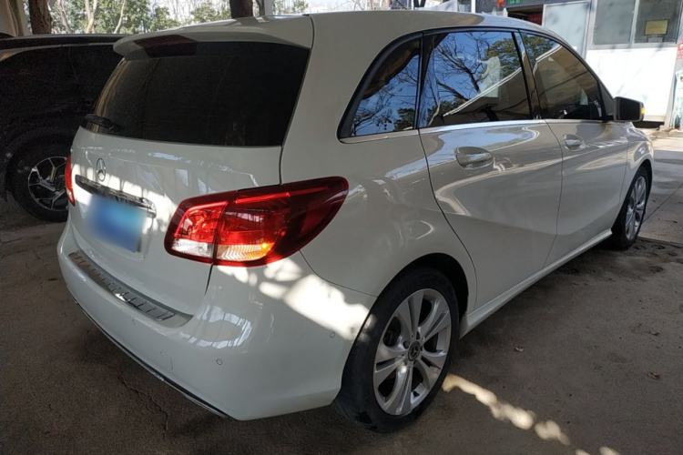Used Mercedes-Benz B-Class 2019 B 200 Sport Edition Exterior 5
