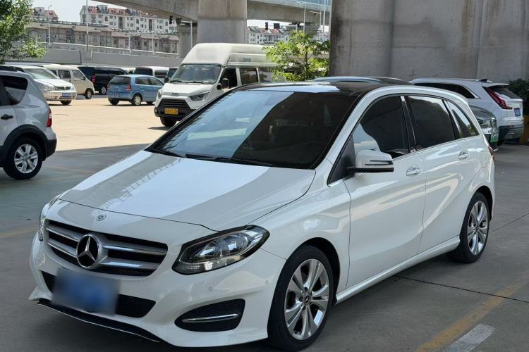 Used Mercedes-Benz B-Class 2019 B 200 Sport Edition Exterior 5