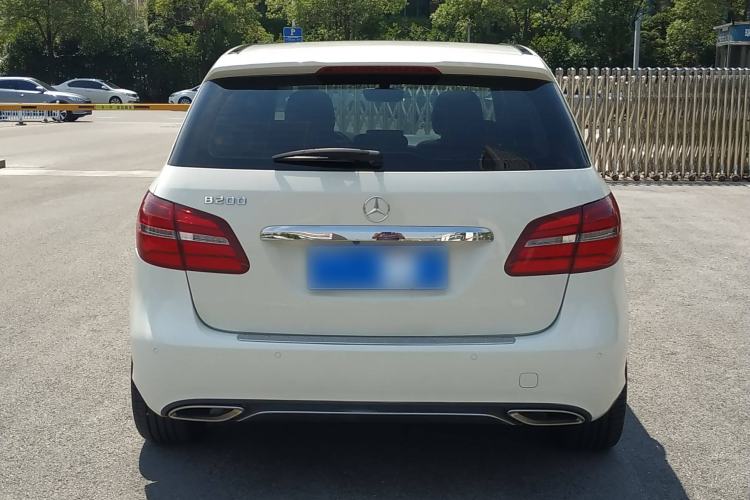 Used Mercedes-Benz B-Class 2019 B 200 Fashion Model Exterior 6