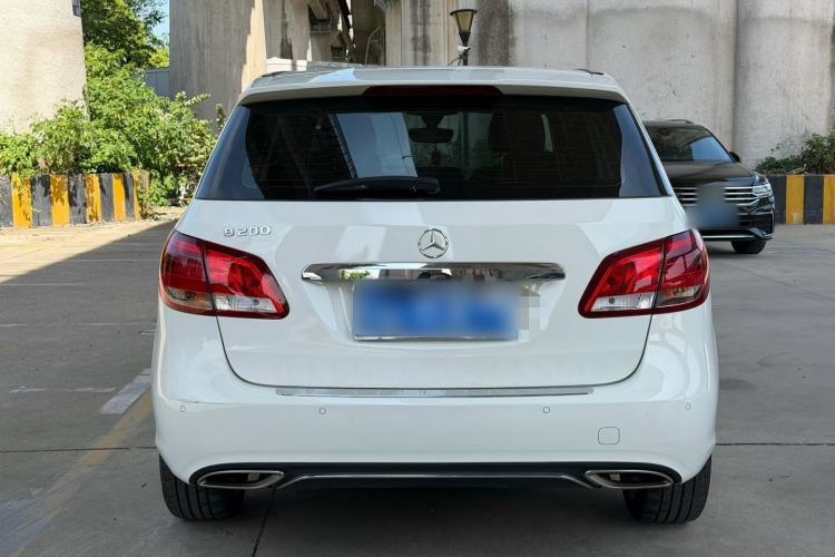 Used Mercedes-Benz B-Class 2019 B 200 Sport Edition Exterior 7