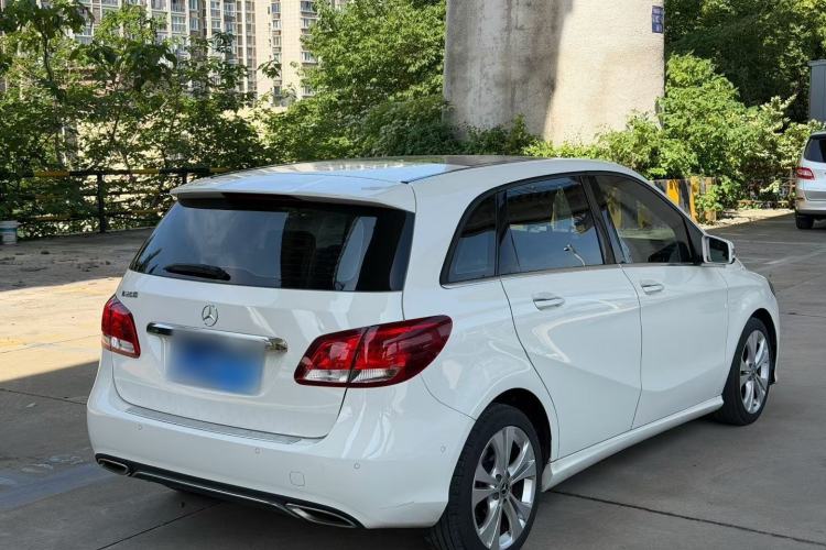 Used Mercedes-Benz B-Class 2019 B 200 Sport Edition Exterior 8
