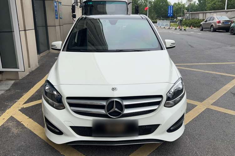 Used Mercedes-Benz B-Class 2019 B 200 Sport Edition Front