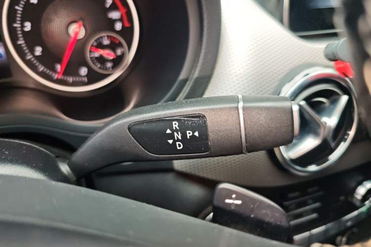 Used Mercedes-Benz B-Class 2019 B 200 Fashion Model Gear Lever