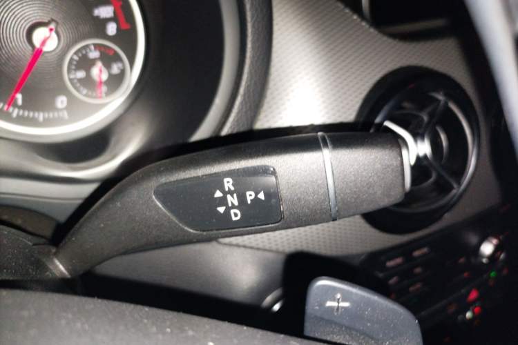 Used Mercedes-Benz B-Class 2019 B 200 Fashion Model Gear Lever