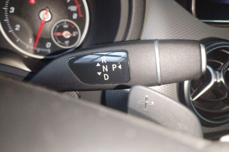 Used Mercedes-Benz B-Class 2019 B 200 Fashion Model Gear Lever