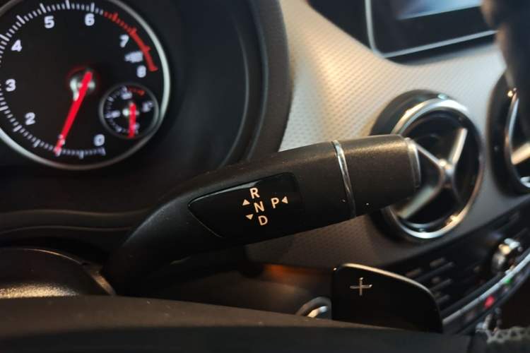 Used Mercedes-Benz B-Class 2019 B 200 Sport Edition Gear Lever