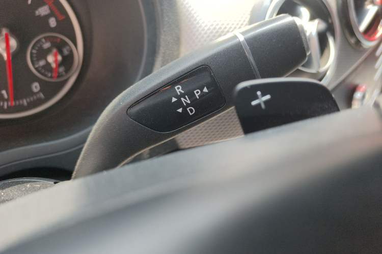 Used Mercedes-Benz B-Class 2019 B 200 Fashion Model Gear Lever