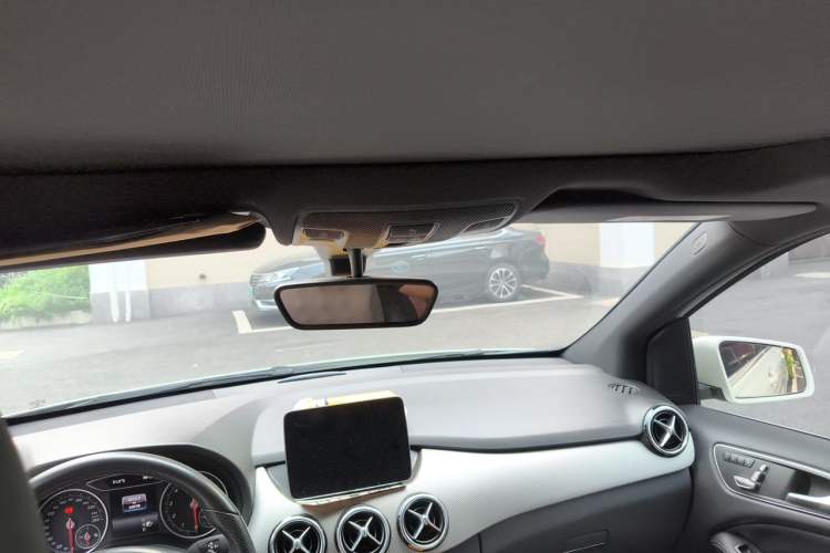 Used Mercedes-Benz B-Class 2019 B 200 Fashion Model Headliner