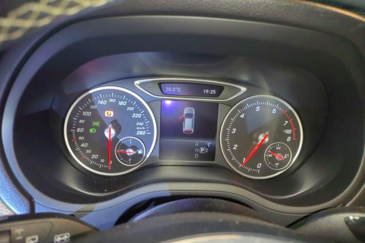 Used Mercedes-Benz B-Class 2019 B 200 Sport Edition Instrument Cluster