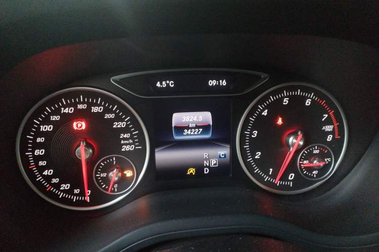 Used Mercedes-Benz B-Class 2019 B 200 Fashion Model Instrument Cluster