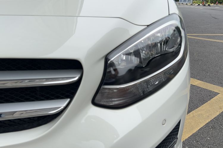 Used Mercedes-Benz B-Class 2019 B 200 Sport Edition Left Front Headlight