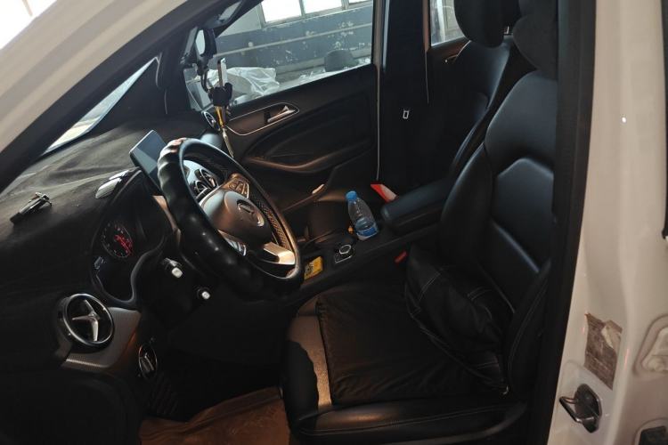 Used Mercedes-Benz B-Class 2019 B 200 Sport Edition Left Front Seat