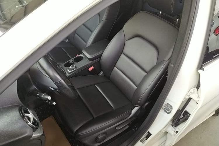 Used Mercedes-Benz B-Class 2019 B 200 Sport Edition Left Front Seat