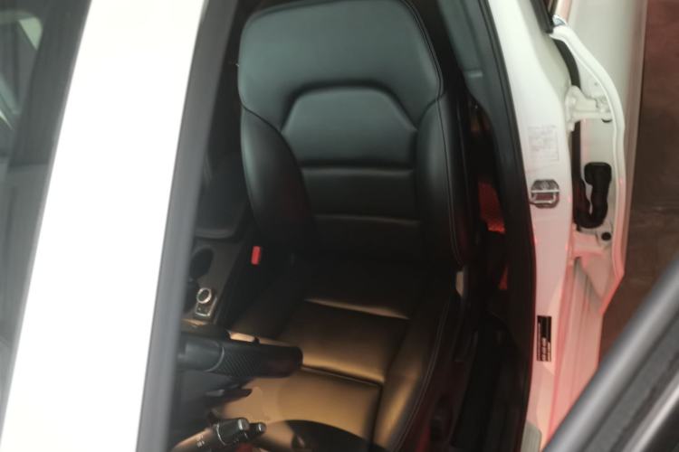 Used Mercedes-Benz B-Class 2019 B 200 Sport Edition Left Front Seat