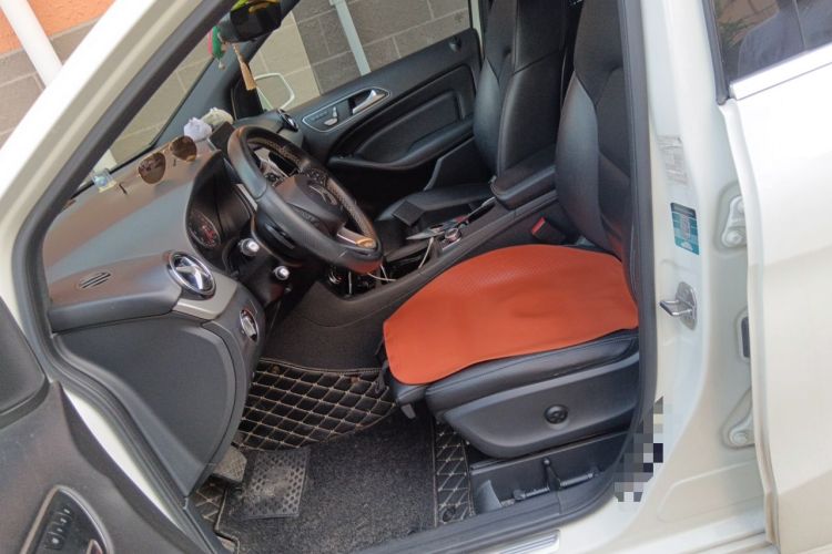 Used Mercedes-Benz B-Class 2019 B 200 Fashion Model Left Front Seat