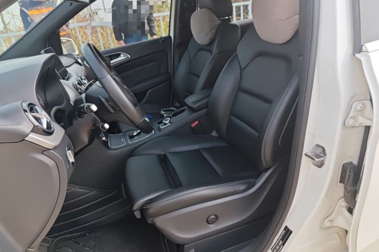 Used Mercedes-Benz B-Class 2019 B 200 Fashion Model Left Front Seat