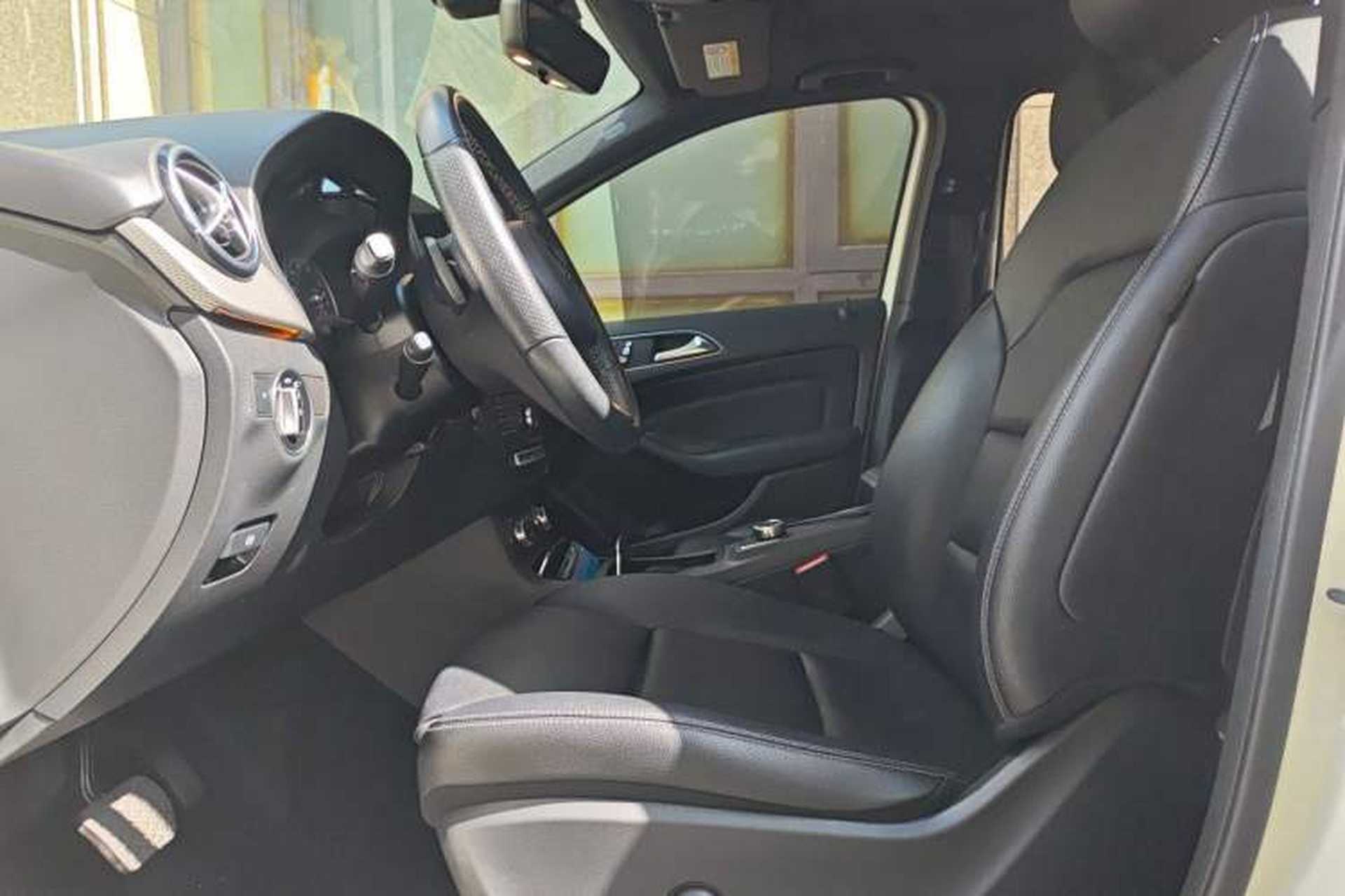 Used Mercedes-Benz B-Class 2019 B 200 Fashion Model Left Front Seat