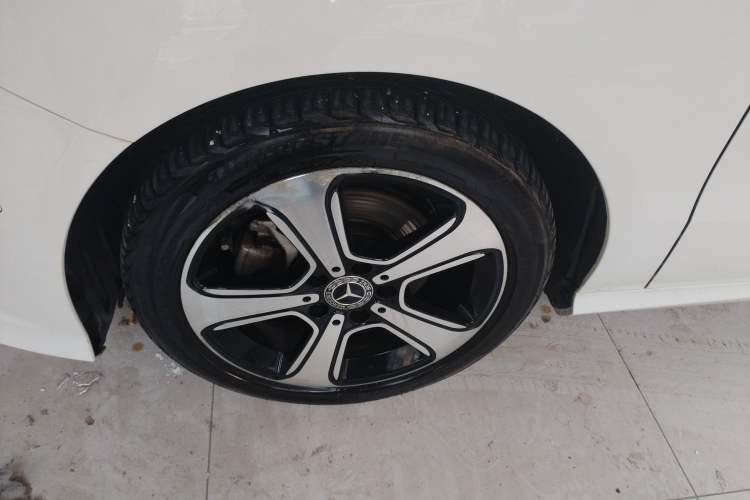 Used Mercedes-Benz B-Class 2019 B 200 Fashion Model Left Front Wheel Hub