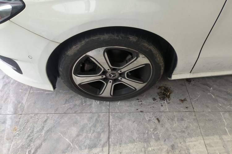 Used Mercedes-Benz B-Class 2019 B 200 Fashion Model Left Front Wheel Hub
