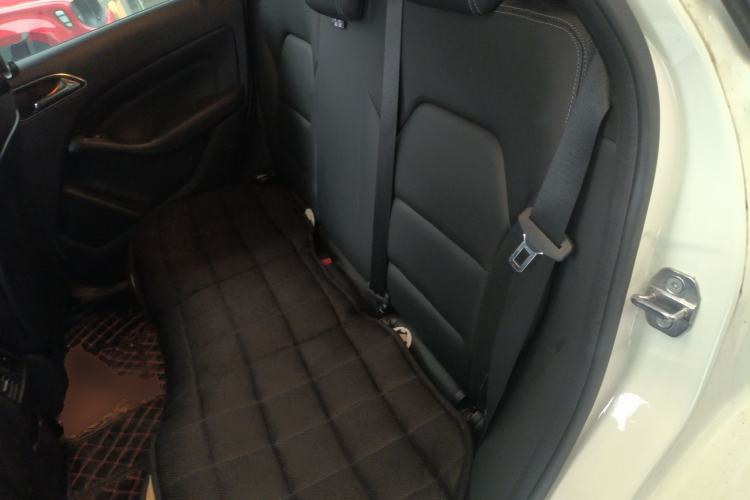 Used Mercedes-Benz B-Class 2019 B 200 Fashion Model Left Rear Seat