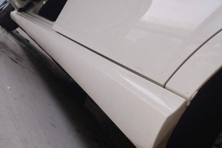 Used Mercedes-Benz B-Class 2019 B 200 Fashion Model Left Side Sill