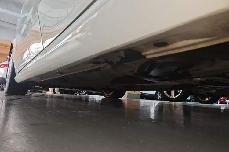 Used Mercedes-Benz B-Class 2019 B 200 Sport Edition Left Side Sill