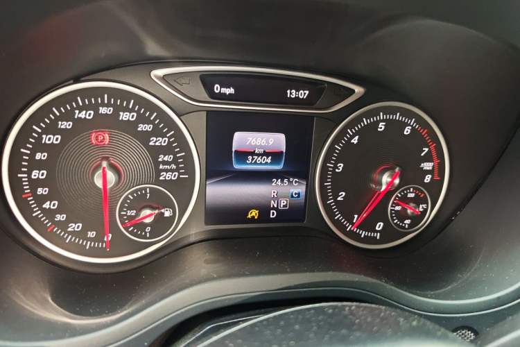 Used Mercedes-Benz B-Class 2019 B 200 Fashion Model Odometer Close Up