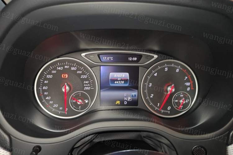 Used Mercedes-Benz B-Class 2019 B 200 Fashion Model Odometer Close Up