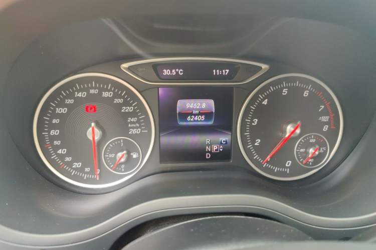 Used Mercedes-Benz B-Class 2019 B 200 Sport Edition Odometer Close Up
