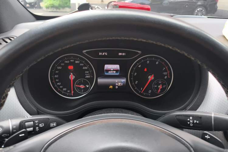 Used Mercedes-Benz B-Class 2019 B 200 Fashion Model Odometer Close Up