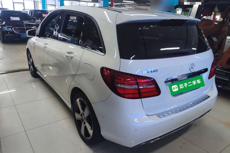 Used Mercedes-Benz B-Class 2019 B 200 Fashion Model Rear Left 45 Deg
